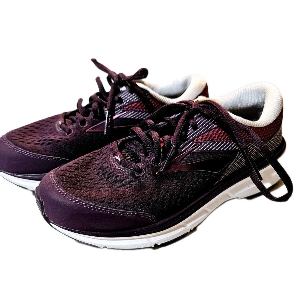 Brooks Dyad 10 Purple Mesh Track Running Shoes Women's Size 7 B
